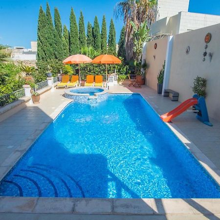 Central Villa Flatlet With Pool - Free Parking And Wifi Lija 外观 照片