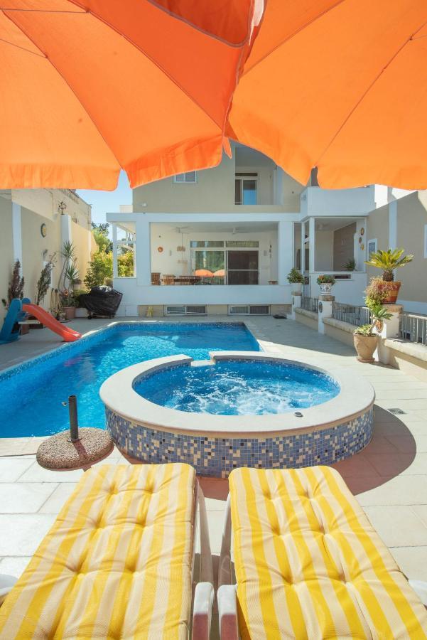 Central Villa Flatlet With Pool - Free Parking And Wifi Lija 外观 照片