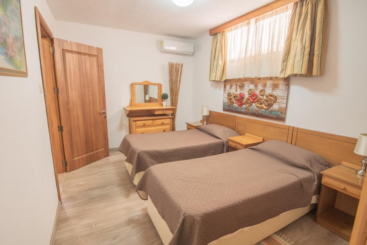 Central Villa Flatlet With Pool - Free Parking And Wifi Lija 外观 照片